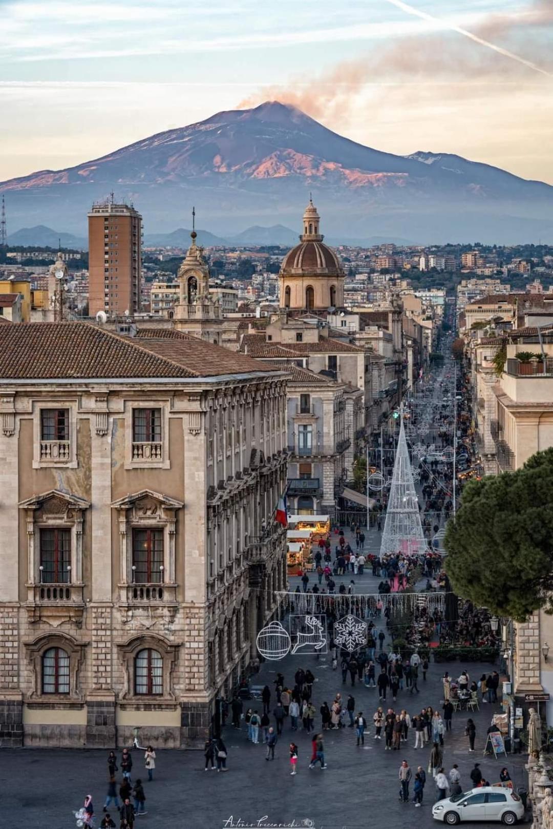Appartamento A Casa Di Bert - Катания Экстерьер фото